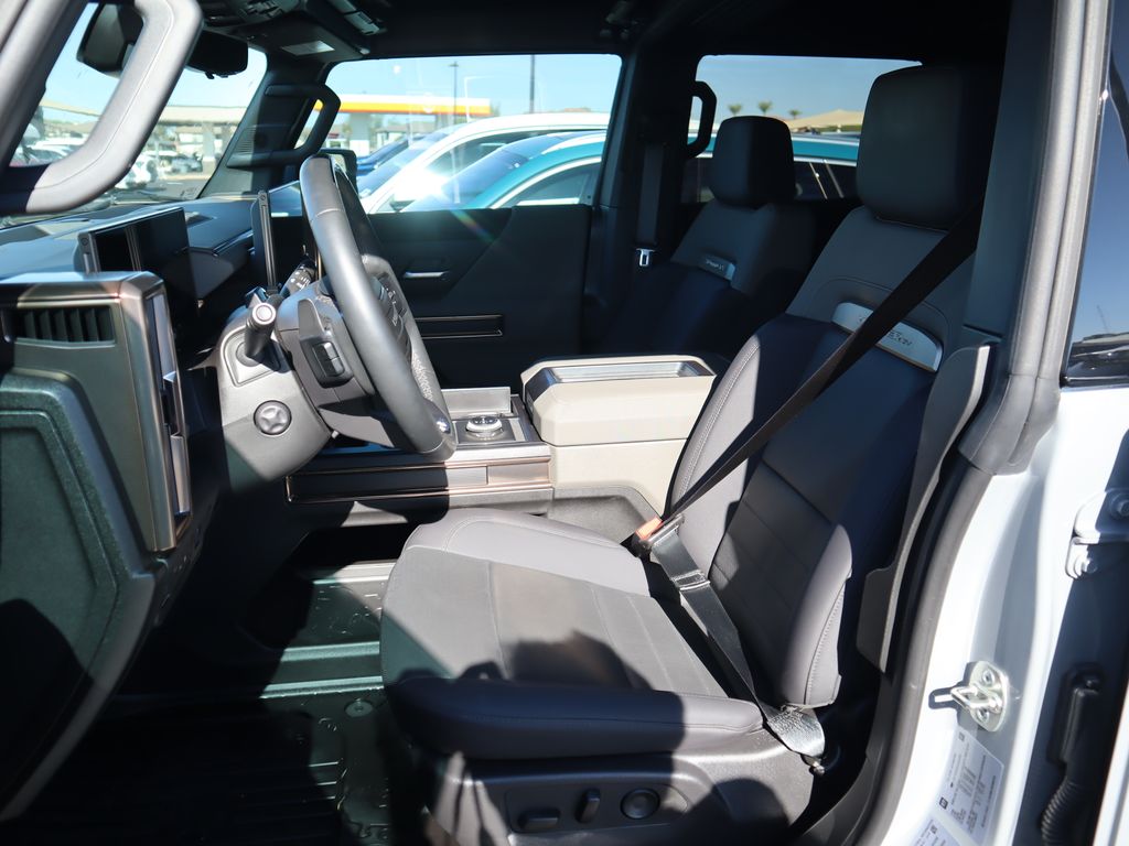 Thumbnail: 2025 GMC Hummer EV - 10
