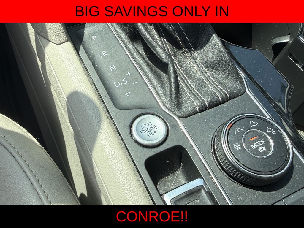 2022 Volkswagen Atlas SEL Blue at DeMontrond Auto Country
