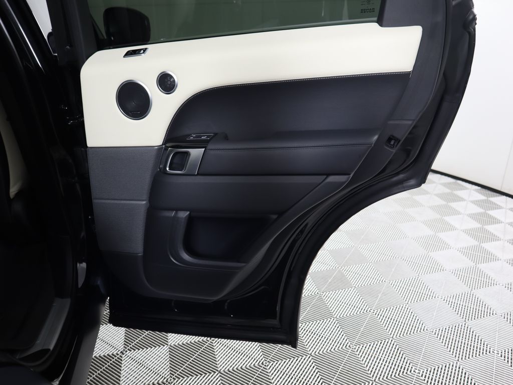 Thumbnail: 2022 Land Rover Range Rover Sport - 28