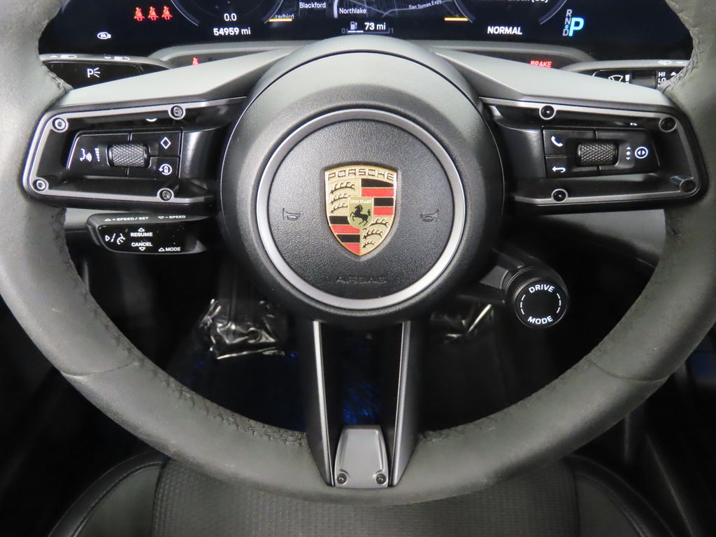 Thumbnail: 2021 Porsche Taycan - 19