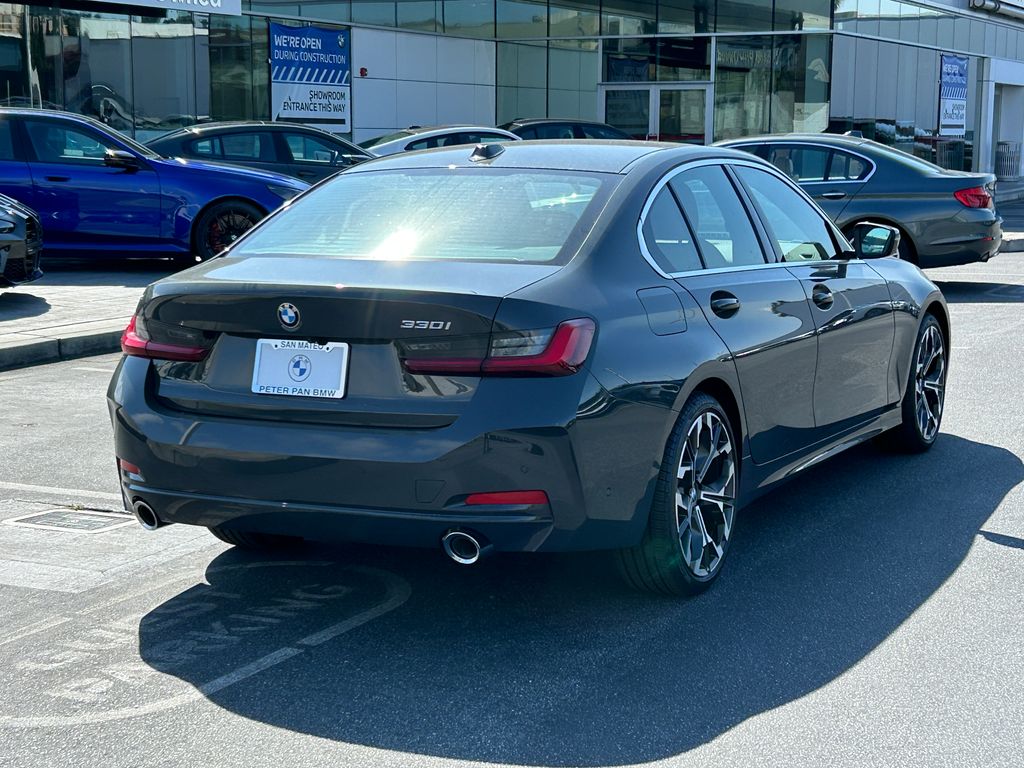 2025 BMW 3 Series 330i 5