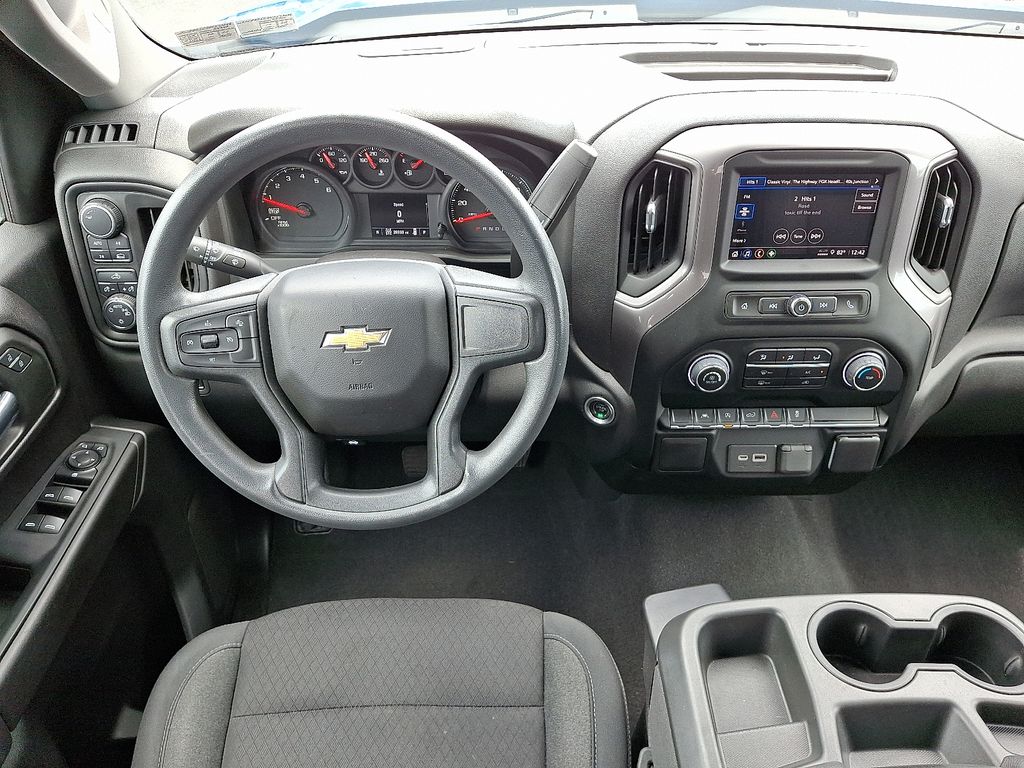 Thumbnail: 2022 Chevrolet Silverado 1500 - 12