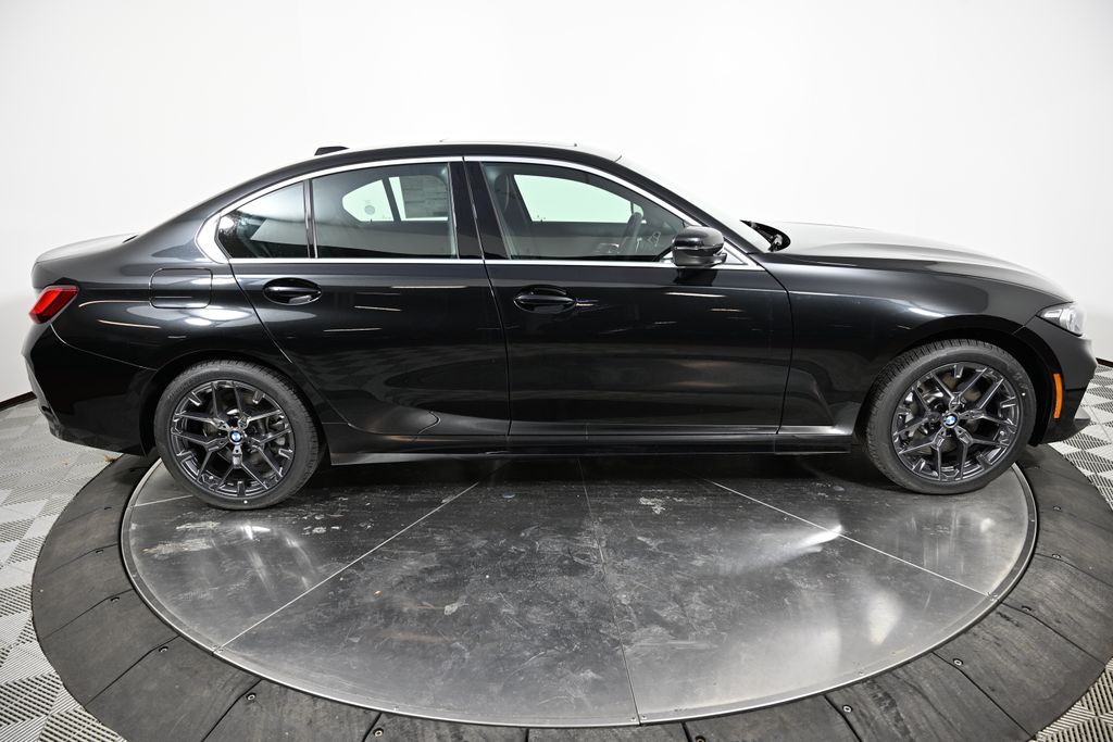 Thumbnail: 2026 BMW 3 Series - 6