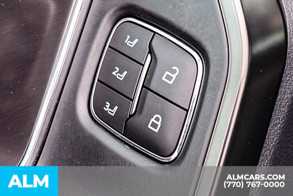 Used 2024 Black Ford Full Hybrid Platinum image 49
