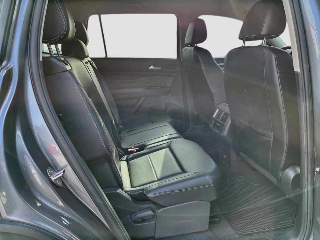 2021 Volkswagen Atlas 3.6L V6 SE w/Technology Gray at Bravo Nissan