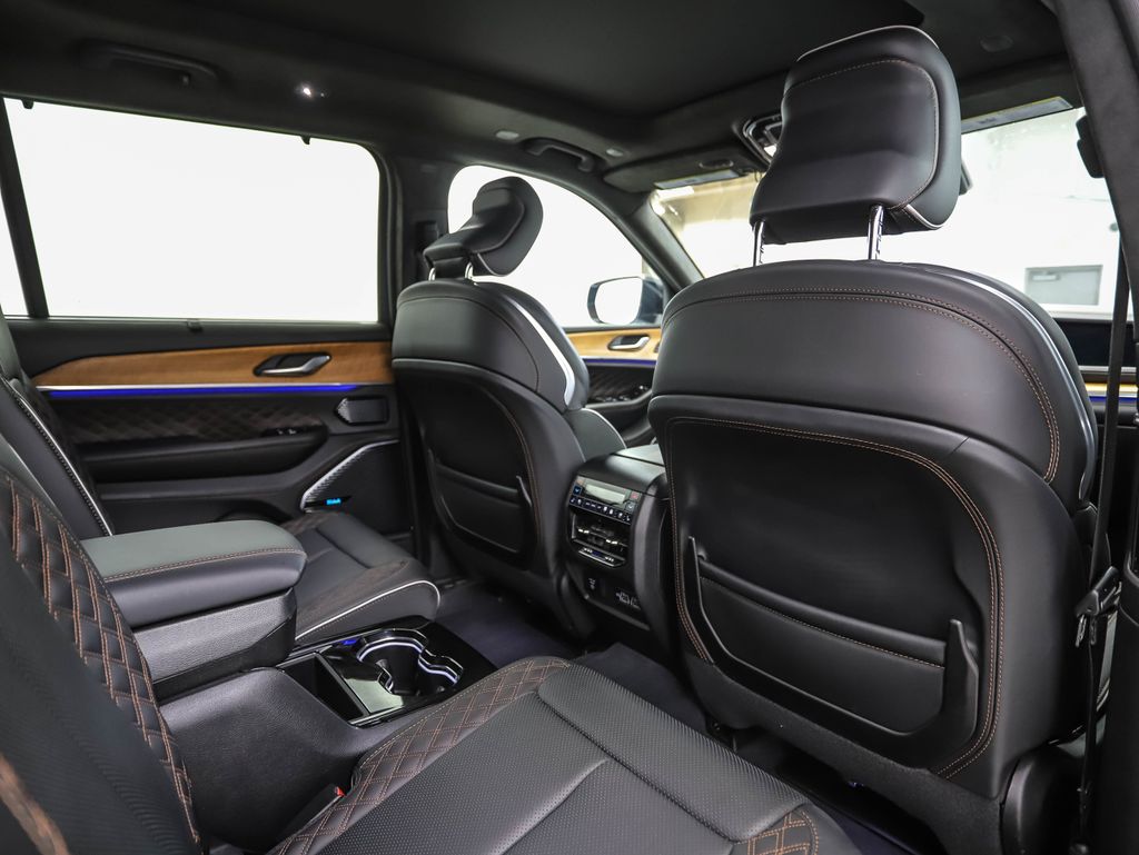 Thumbnail: 2023 Jeep Grand Cherokee L - 27