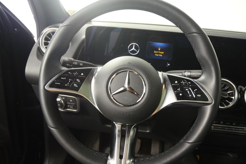 Thumbnail: 2024 Mercedes-Benz EQB - 21