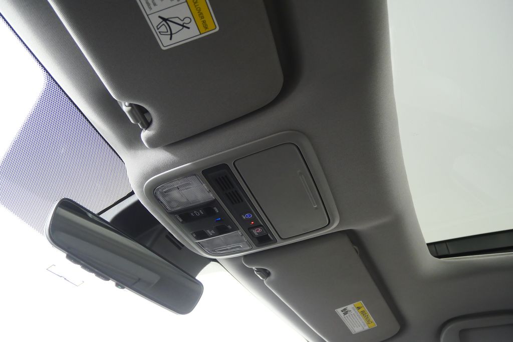 Thumbnail: 2022 Honda Pilot - 24