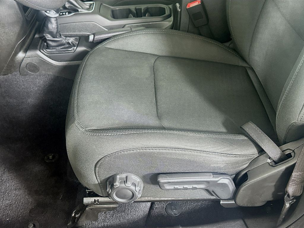 Thumbnail: 2020 Jeep Wrangler - 19