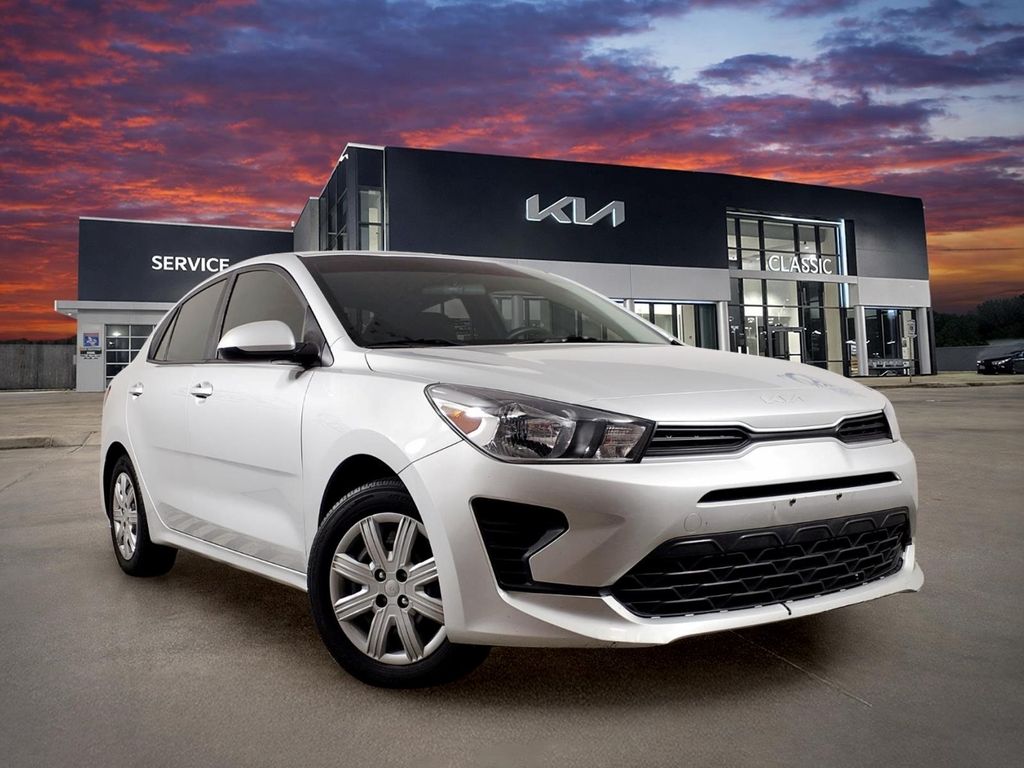 Silky Silver 2022 Kia Rio Sedan Front-Wheel Drive Continuously Variable Transmission