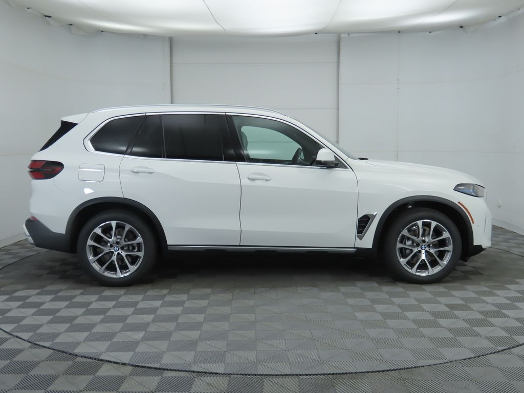 Thumbnail: 2026 BMW X5 - 4