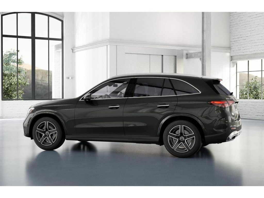 2025 Mercedes-Benz GLC GLC 300 32