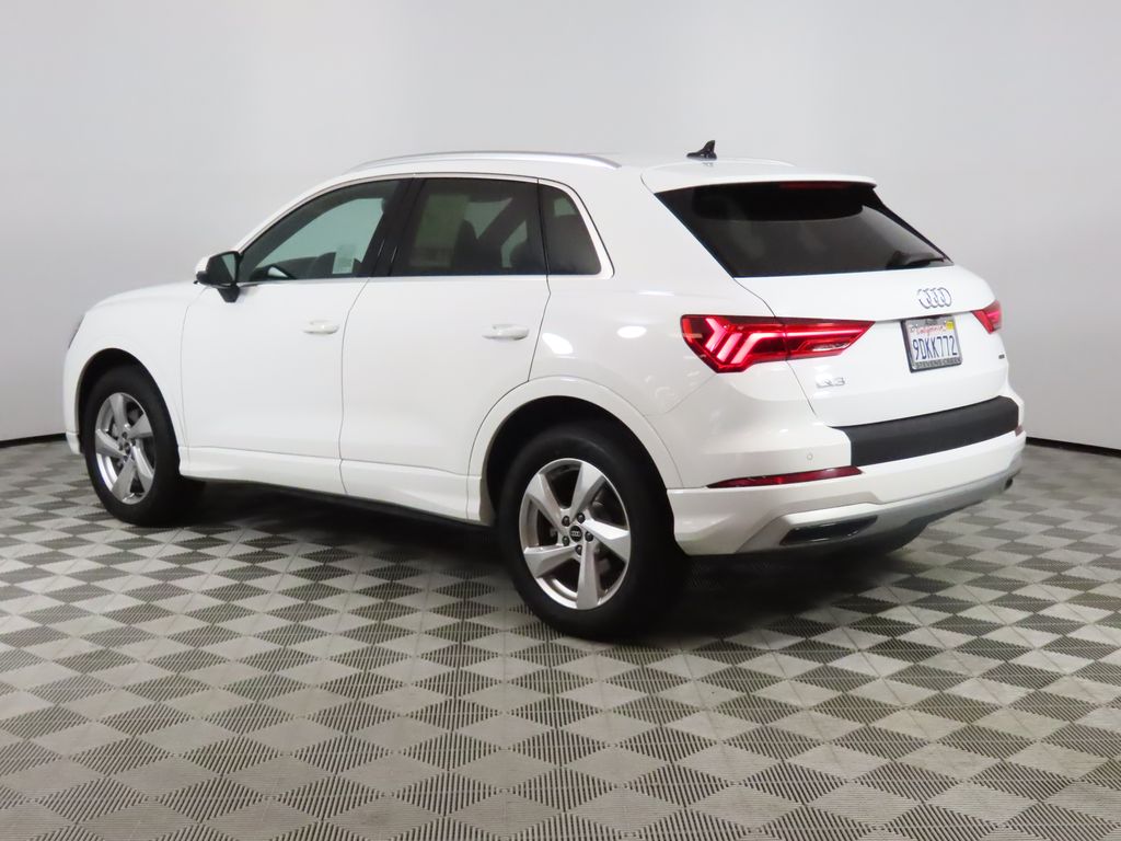 Thumbnail: 2022 Audi Q3 - 3