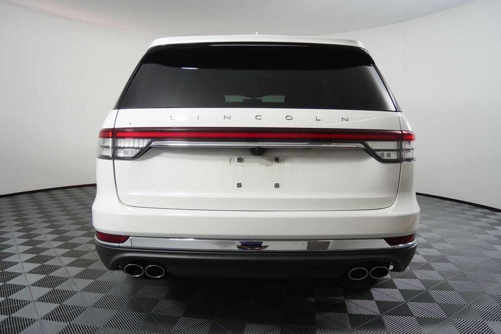 Thumbnail: 2022 Lincoln Aviator - 4