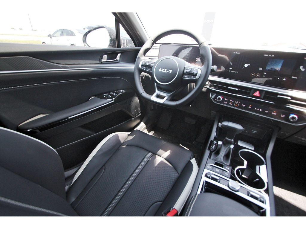 New 2026 Kia K5 Sedan