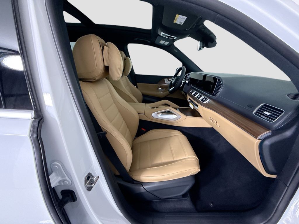 Thumbnail: 2026 Mercedes-Benz GLS - 21
