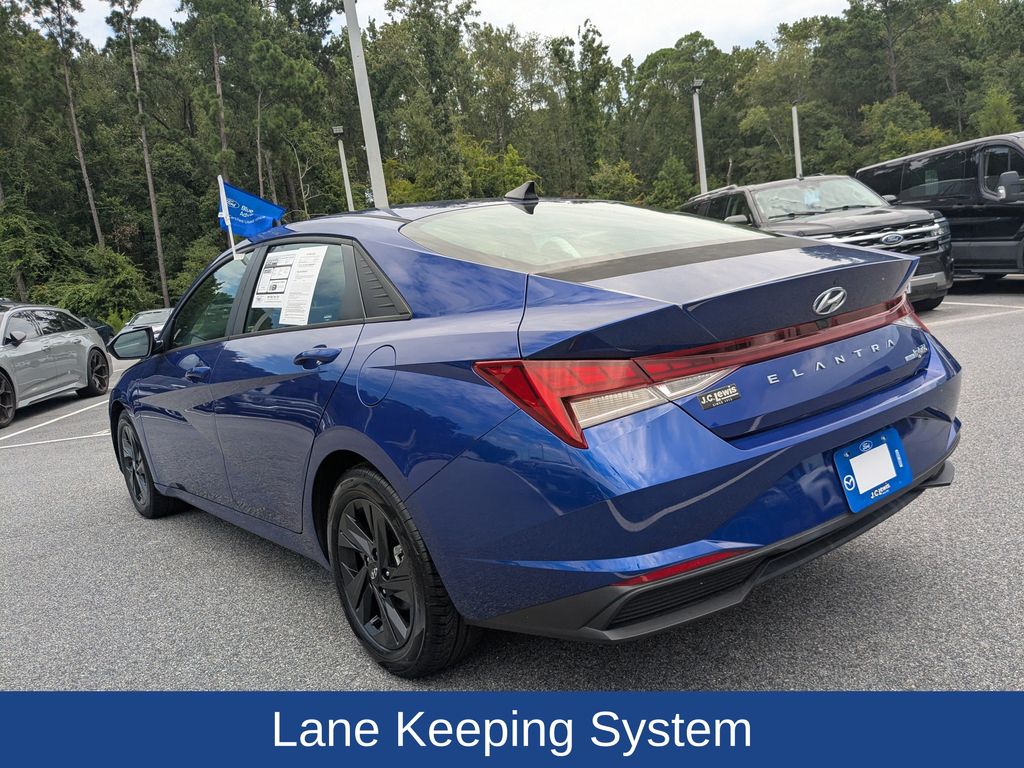 2022 Hyundai Elantra Hybrid Blue