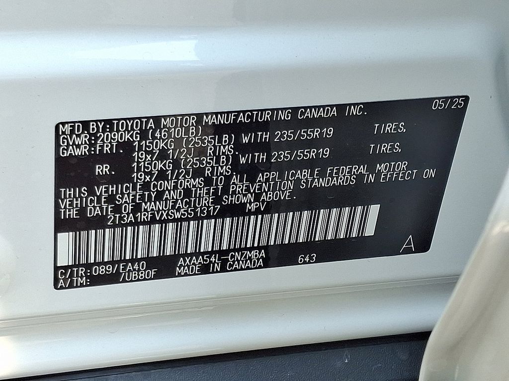 2025 Toyota RAV4 XLE Premium 17