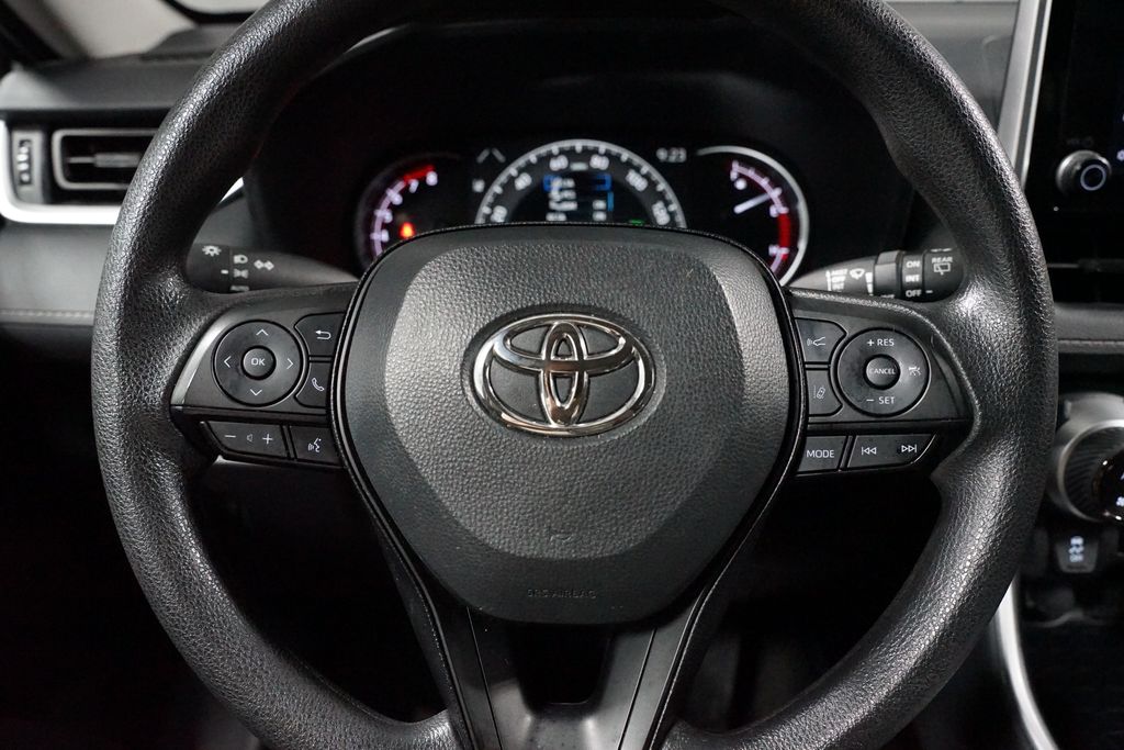 Thumbnail: 2025 Toyota RAV4 - 12