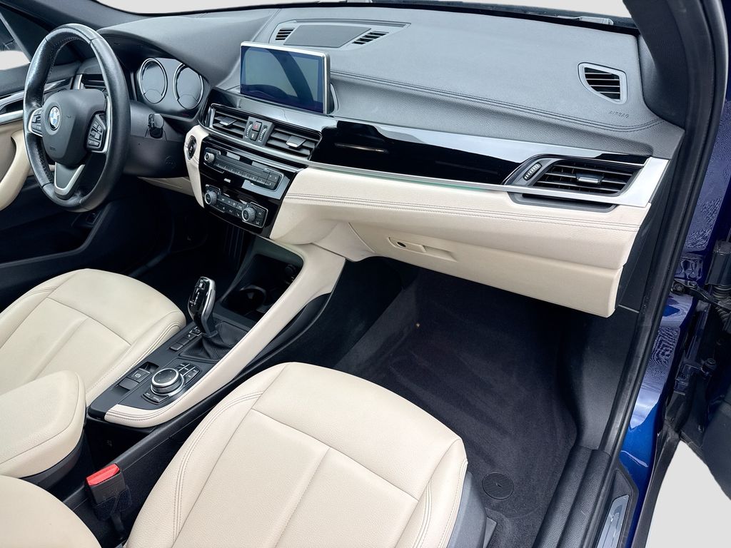 Thumbnail: 2020 BMW X1 - 16