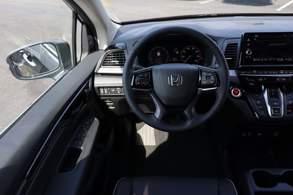 Thumbnail: 2026 Honda Odyssey - 20
