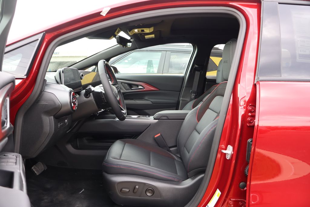 Thumbnail: 2025 Chevrolet Equinox - 13