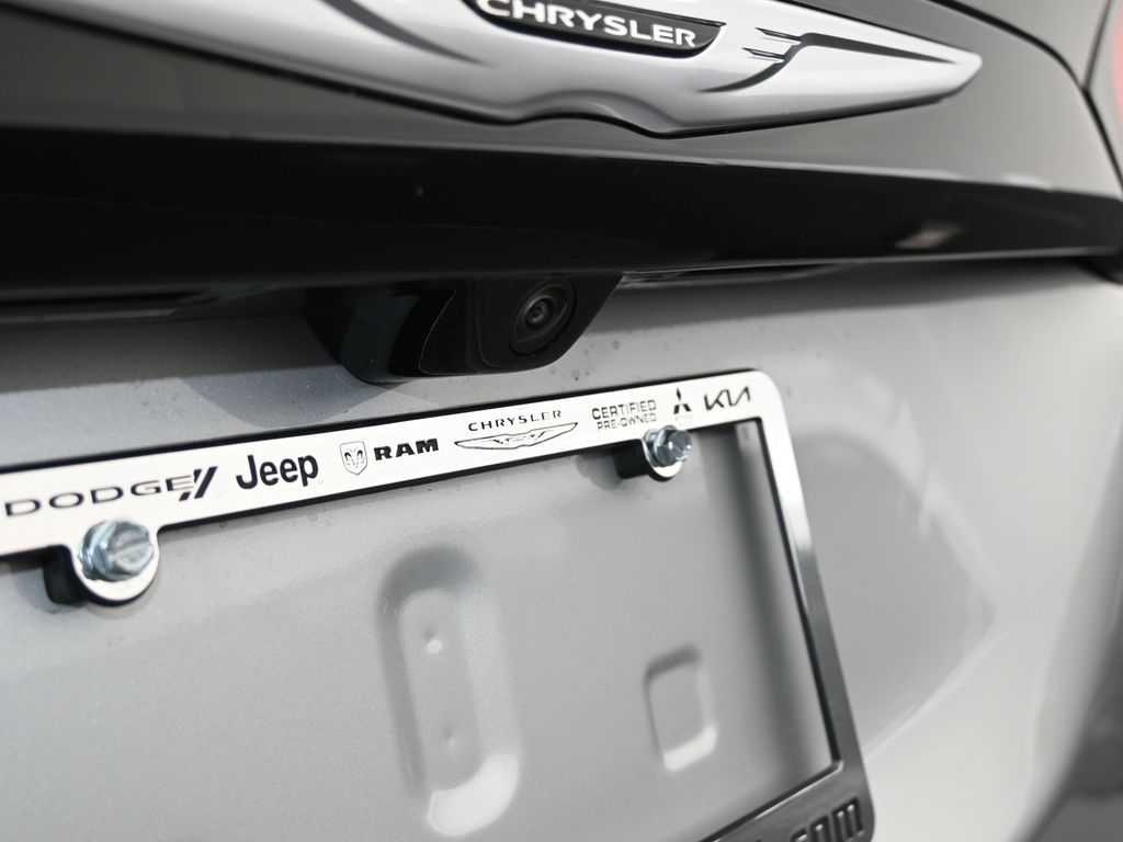 New 2026 Silver Mist Clearcoat Chrysler LX image 32