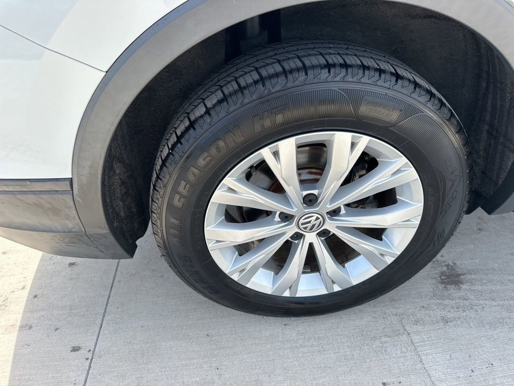 2019 Pure White Volkswagen Tiguan 2.0T S FWD SUV