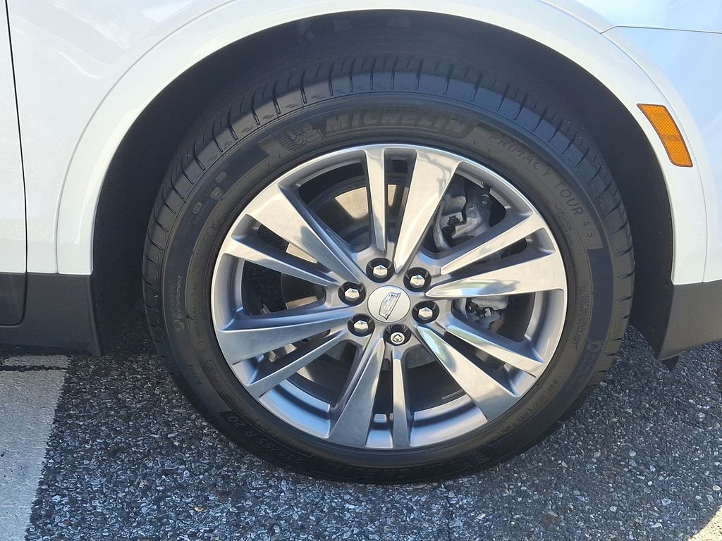 2024 Cadillac XT5 Premium Luxury 8