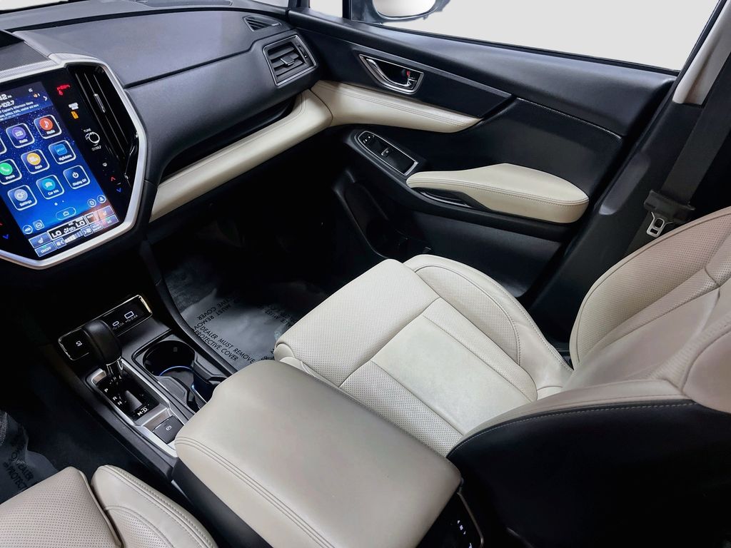 Used 2024 Autumn Green Metallic Subaru Limited image 25