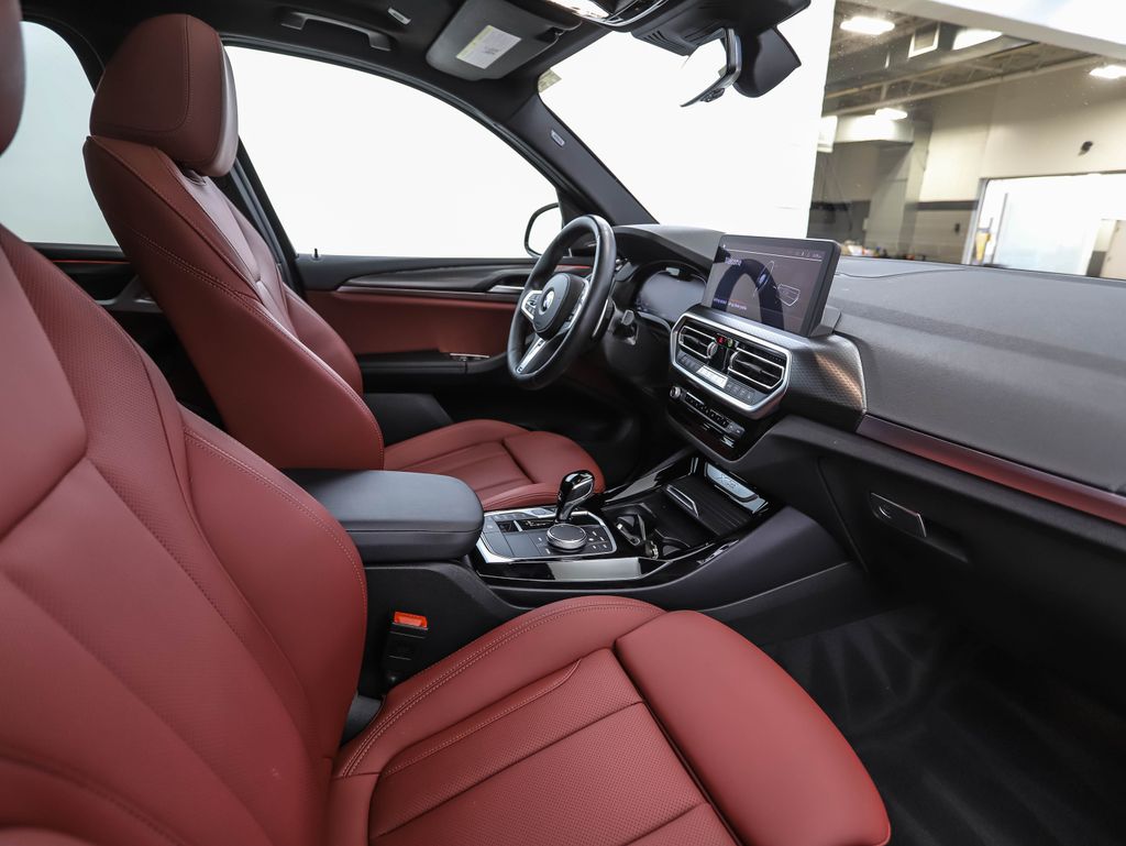 Thumbnail: 2024 BMW X3 - 30