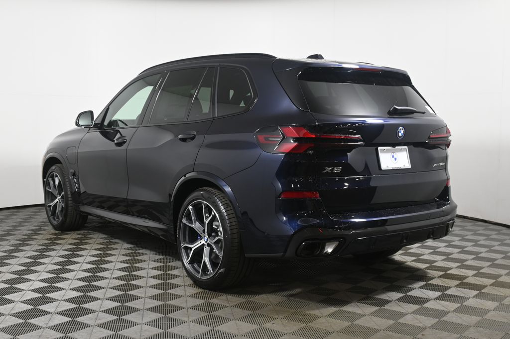 Thumbnail: 2026 BMW X5 - 5