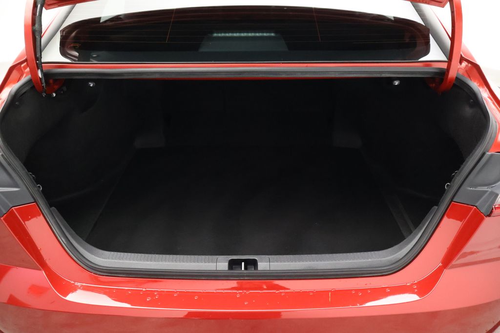 Thumbnail: 2025 Toyota Camry - 22