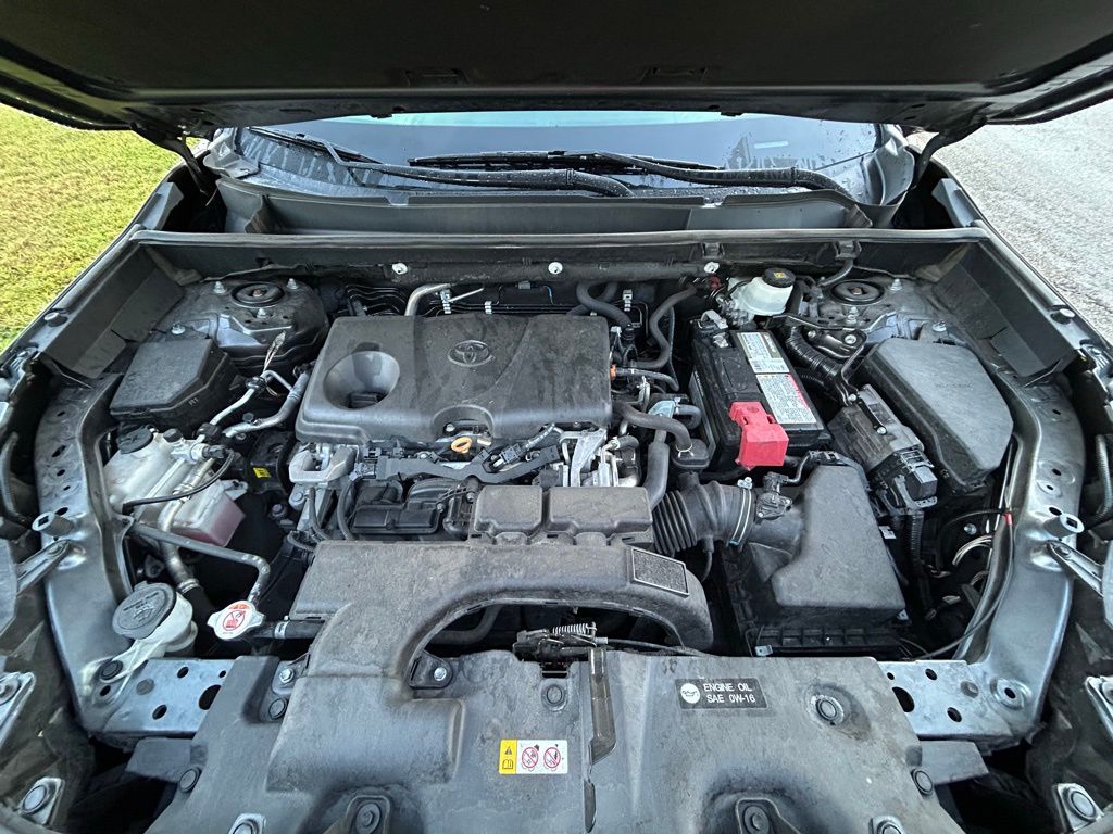 Thumbnail: 2021 Toyota RAV4 - 11