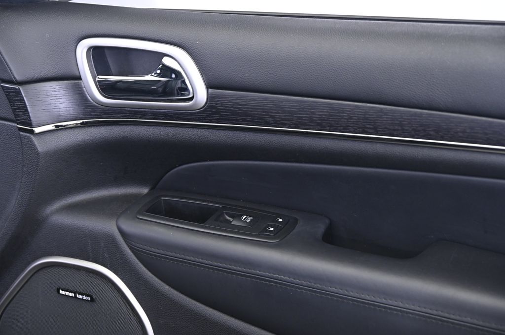 2018 Jeep Grand Cherokee High Altitude 25