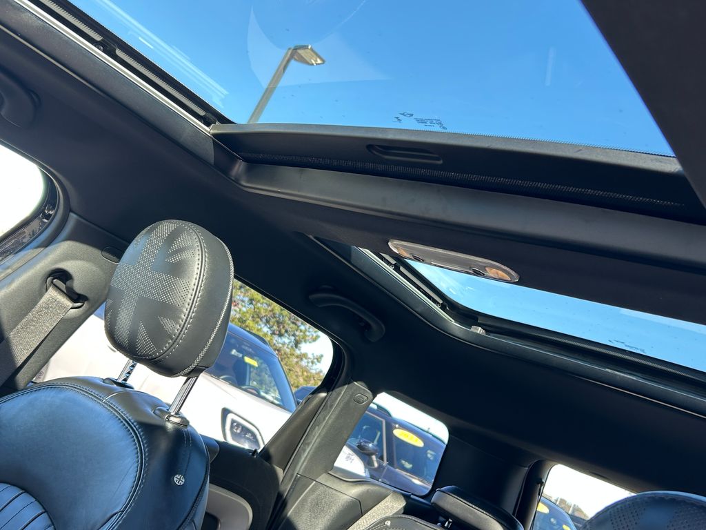 Thumbnail: 2023 MINI Cooper Countryman - 16