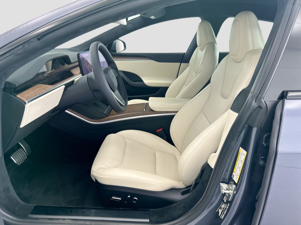Thumbnail: 2022 Tesla Model S - 18