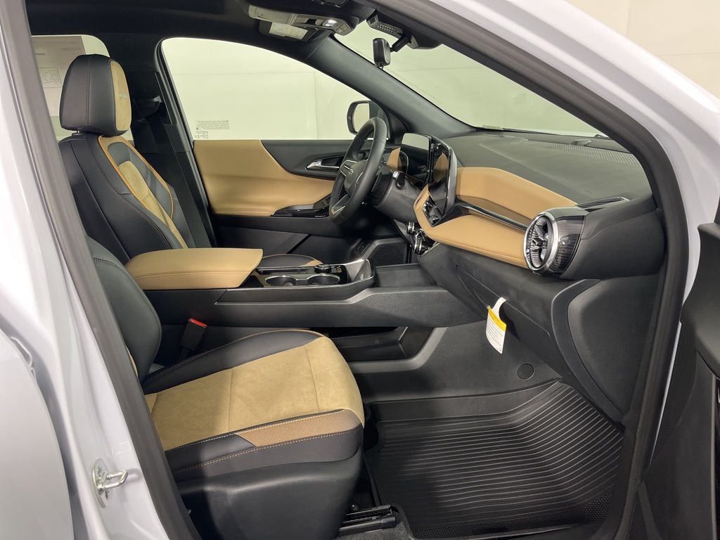 Thumbnail: 2026 Chevrolet Equinox - 8