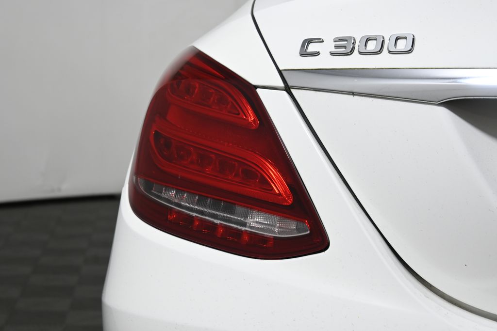 Thumbnail: 2018 Mercedes-Benz C-Class - 12