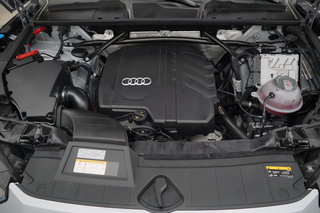 Thumbnail: 2023 Audi Q5 - 13