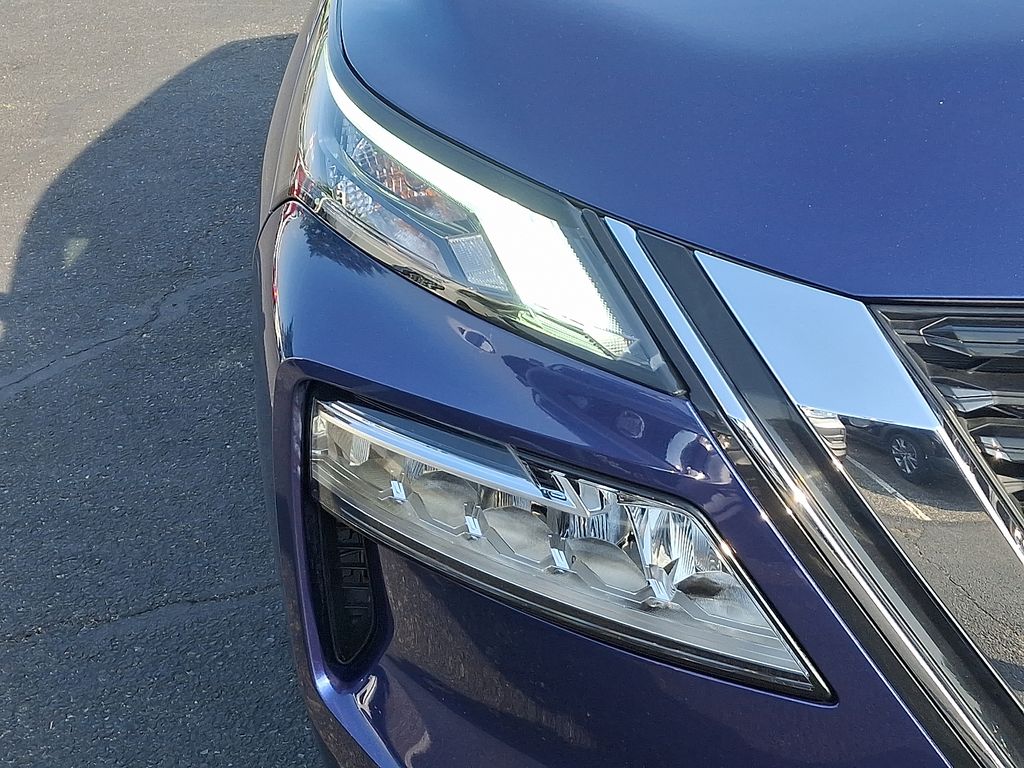 Thumbnail: 2023 Nissan Rogue - 9