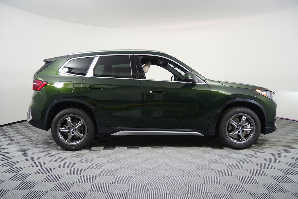 Thumbnail: 2025 BMW X1 - 2