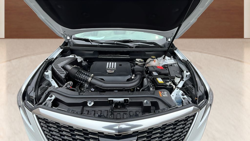 used 2023 Cadillac XT5 car, priced at $31,450