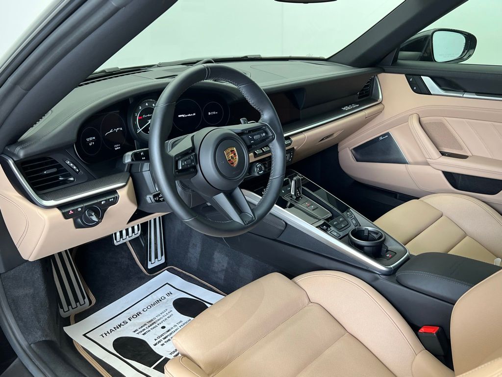 Thumbnail: 2024 Porsche 911 - 4