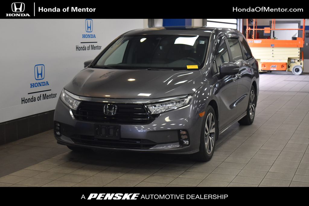 2022 Honda Odyssey Touring Hero Image