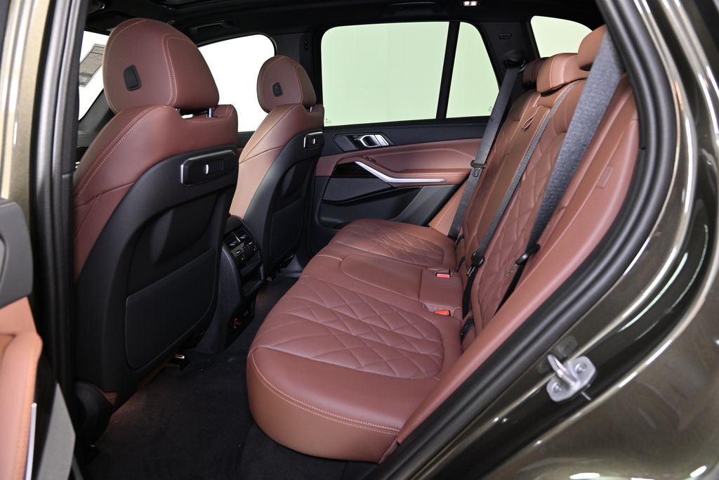Thumbnail: 2025 BMW X5 - 24