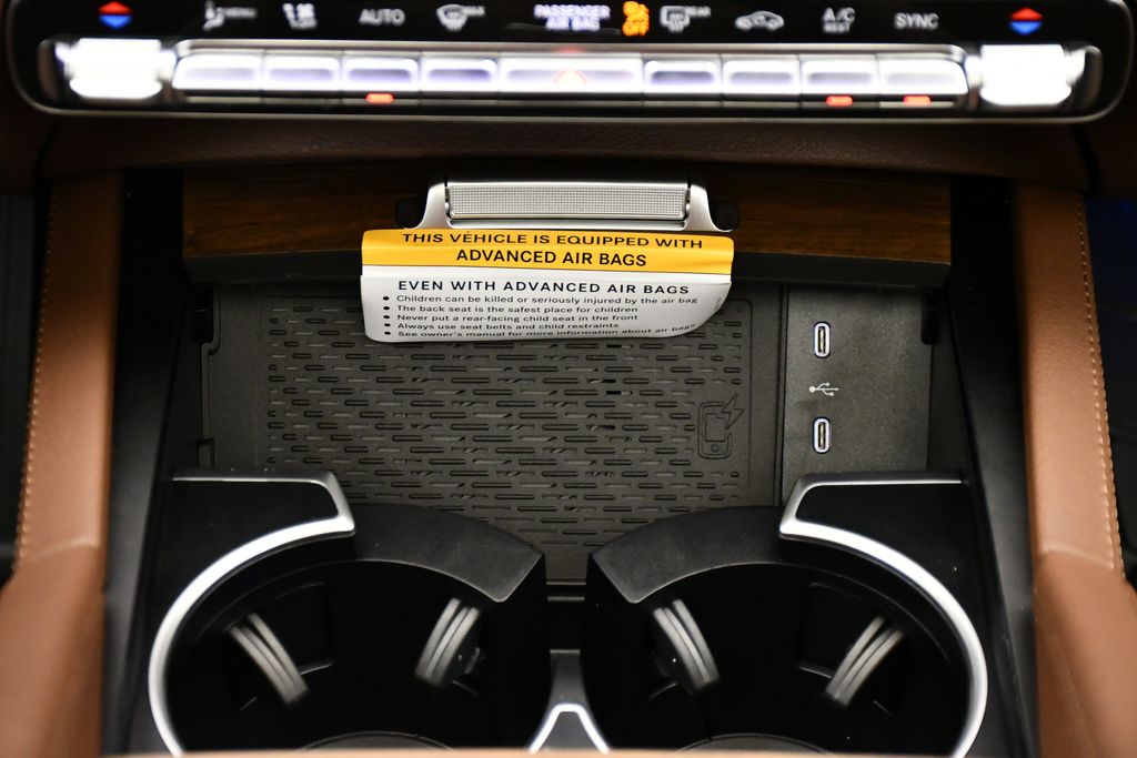 Thumbnail: 2026 Mercedes-Benz GLE - 30