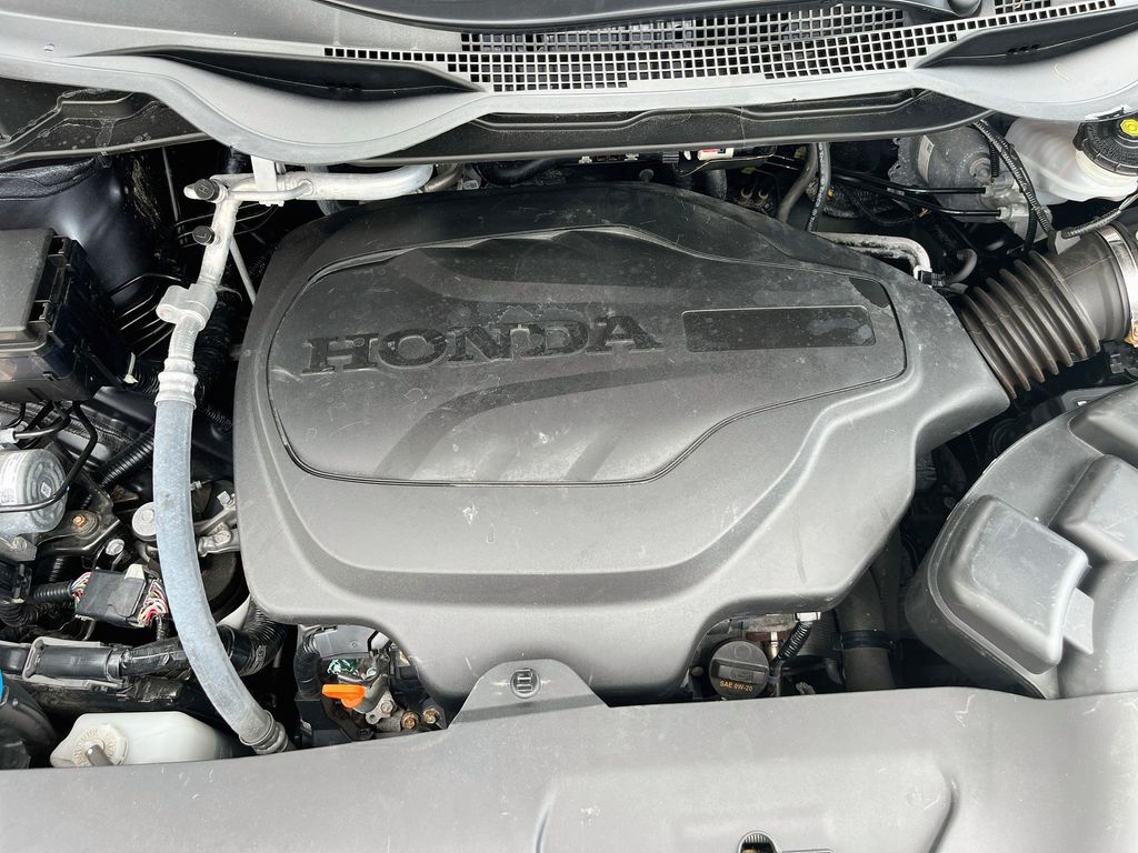 Used 2025 Gray Honda Touring image 34