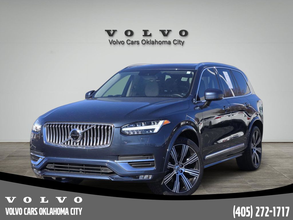 2022 Volvo XC90 Inscription's photo