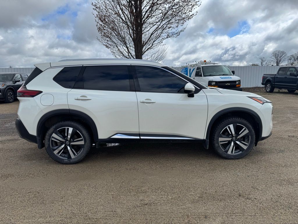 2021 Nissan Rogue SL - 7
